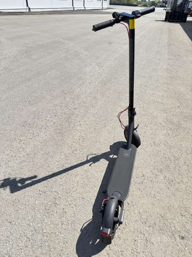 Elektrinis paspirtukas Xiaomi Mi Scooter Pro 2 - nuotraukos Nr. 2