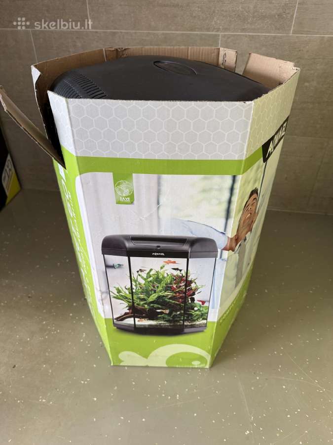 Akvariumas su spintele ir filtru - nuotraukos Nr. 6