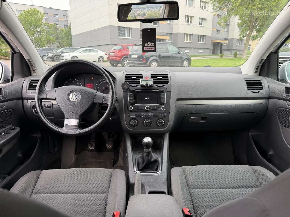 Automobiliu nuoma Kaune VW Passat VW Golf Toyota - nuotraukos Nr. 24