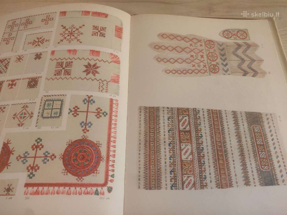 Siuvinėjimas estų liaudies mene 1973m. - nuotraukos Nr. 6