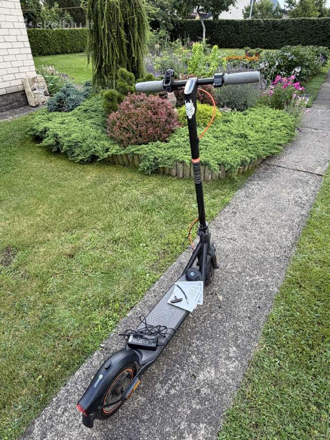 El paspirtukas Ninebot By Segway F40e - nuotraukos Nr. 2