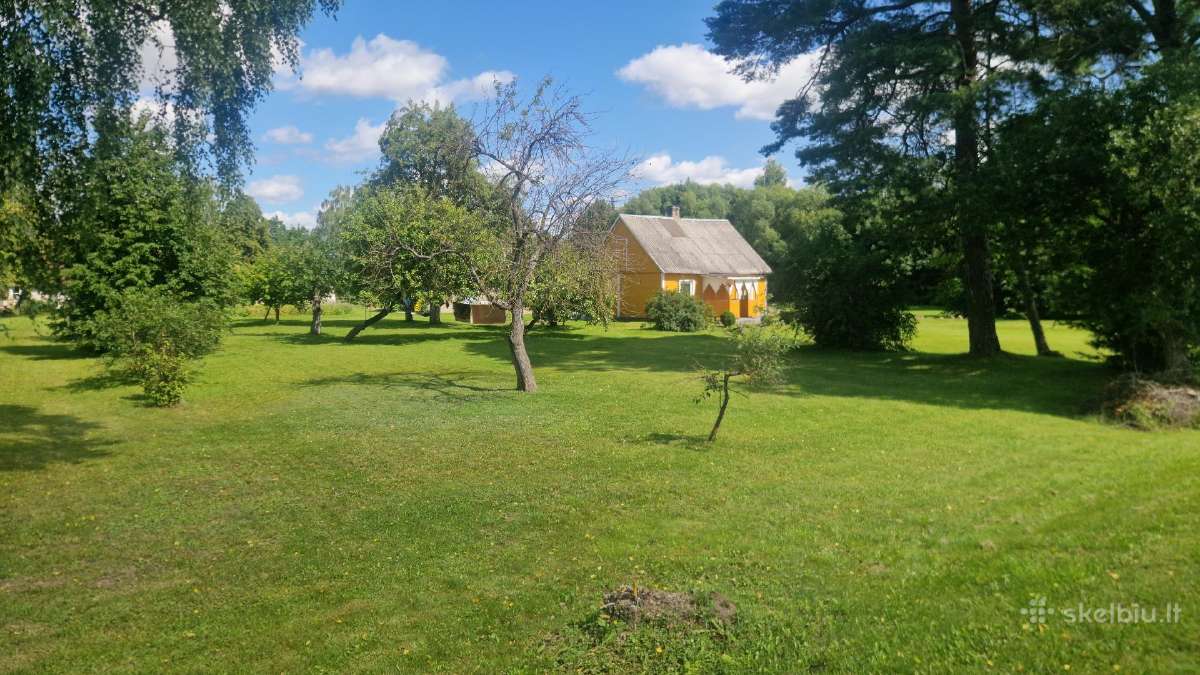 Gyvenamas namas su namų valdos sklypu - nuotraukos Nr. 2