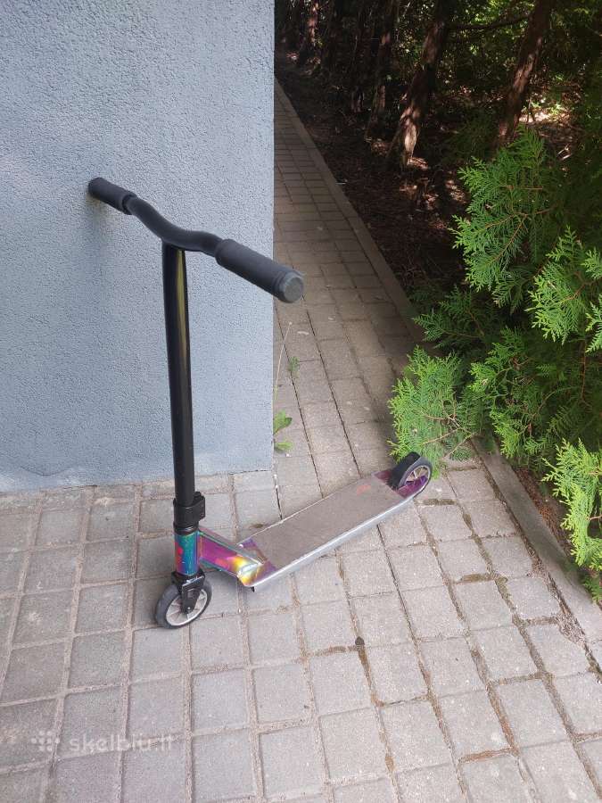 Triukinis paspirtukas Crisp Surge Pro 35.00 Eur - nuotraukos Nr. 12