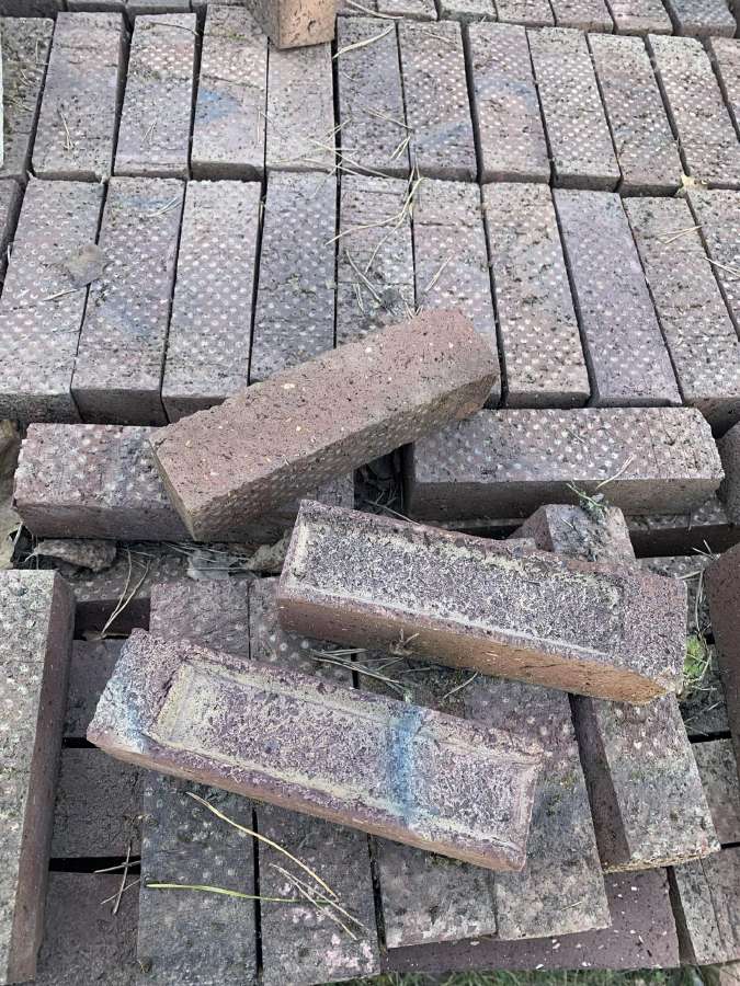 Atiduodu. Klinkerinio plytų viduriukus - nuotraukos Nr. 3