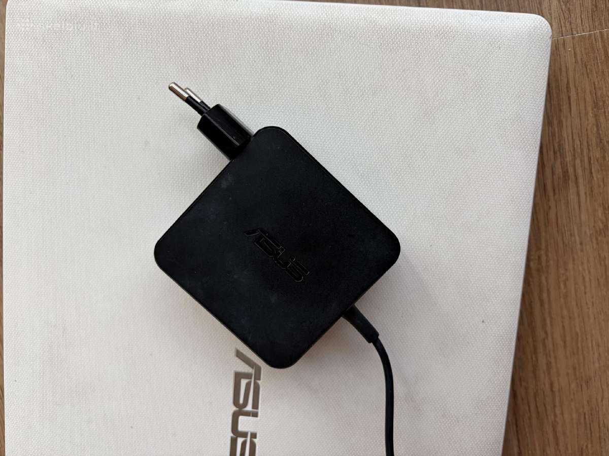 Asus X550cl 15.6 nešiojamas kompiuteris - nuotraukos Nr. 9