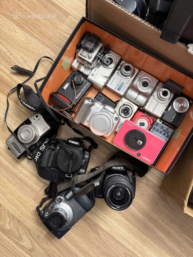 5 dėžės fototechnikos: fotoaparatai, dėklai - nuotraukos Nr. 2