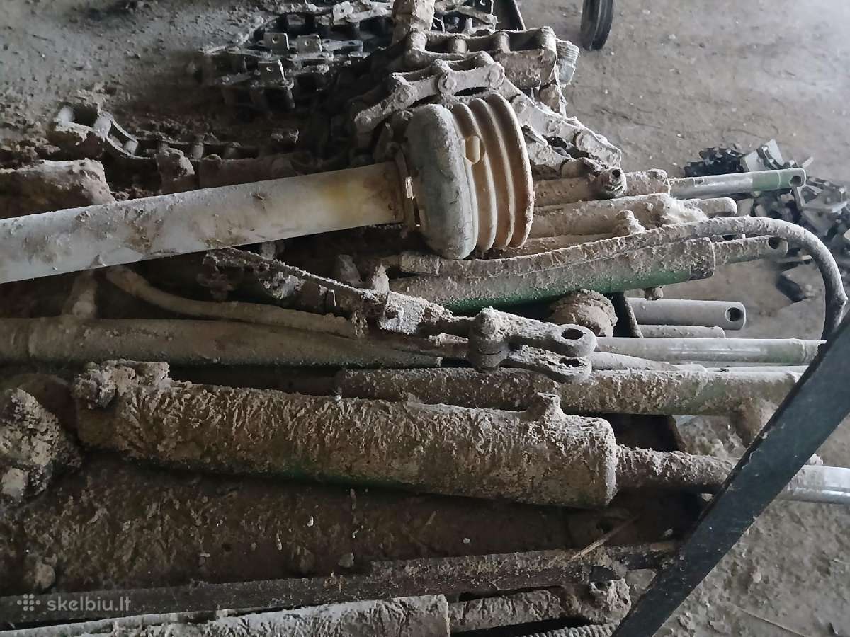 John Deere kombainų detalės - nuotraukos Nr. 16