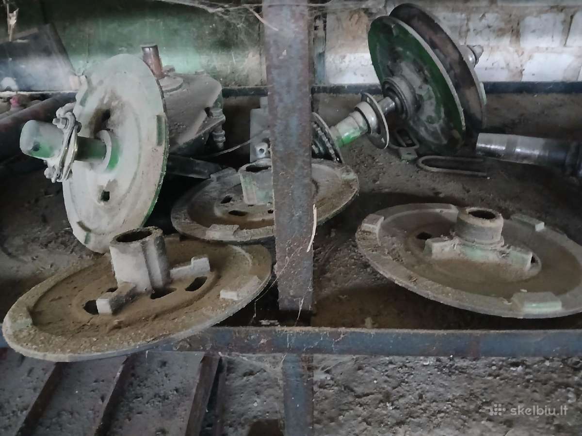John Deere kombainų detalės - nuotraukos Nr. 9
