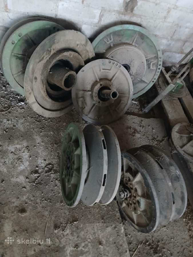 John Deere kombainų detalės - nuotraukos Nr. 7
