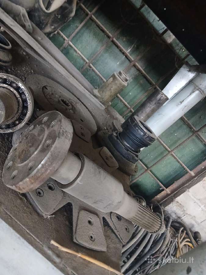 John Deere kombainų detalės - nuotraukos Nr. 22