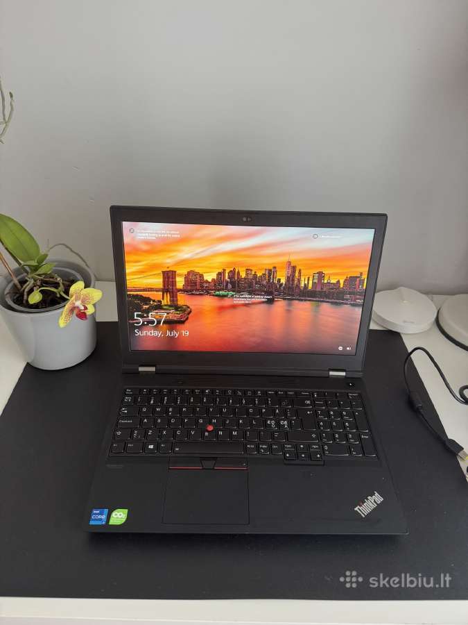 Lenovo Thinkpad P15 Gen 2i - nuotraukos Nr. 4