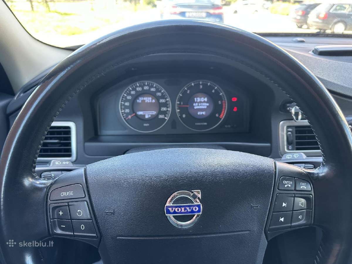Vertas dėmesio Volvo V70 - nuotraukos Nr. 5