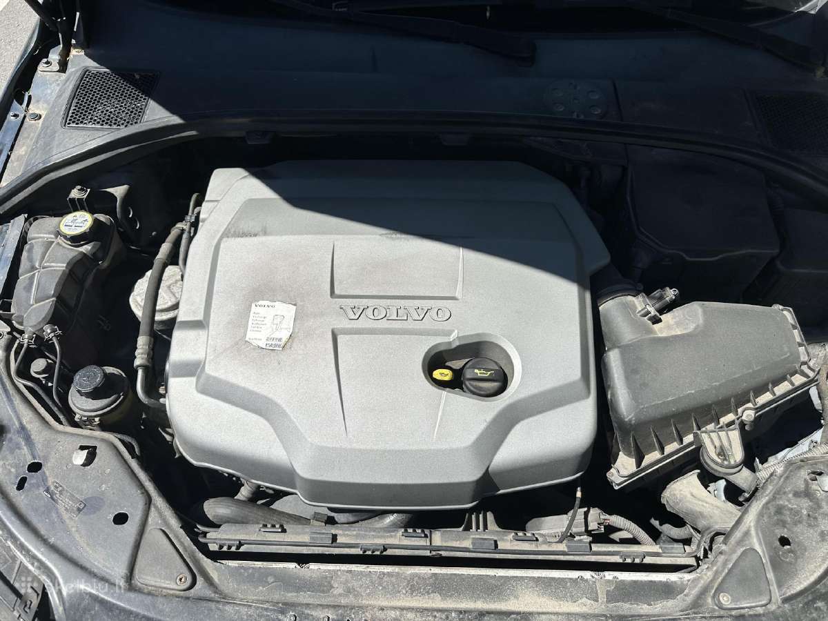 Vertas dėmesio Volvo V70 - nuotraukos Nr. 4