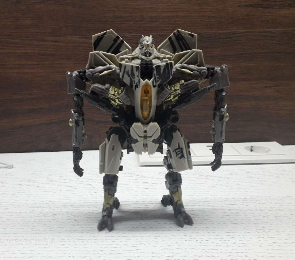 Transformers studio series 21: Rotf Starscream - nuotraukos Nr. 3