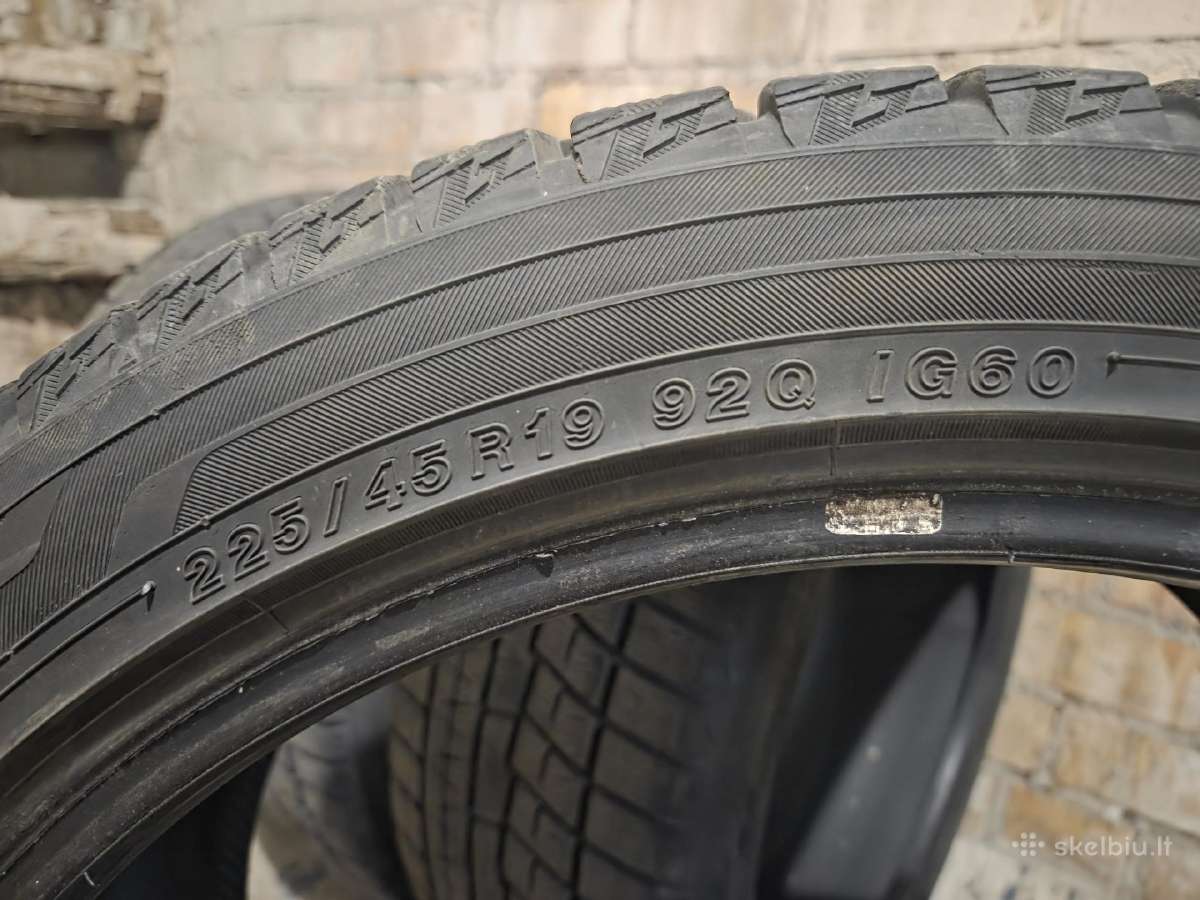 Yokohama 225/45 R19 - nuotraukos Nr. 4