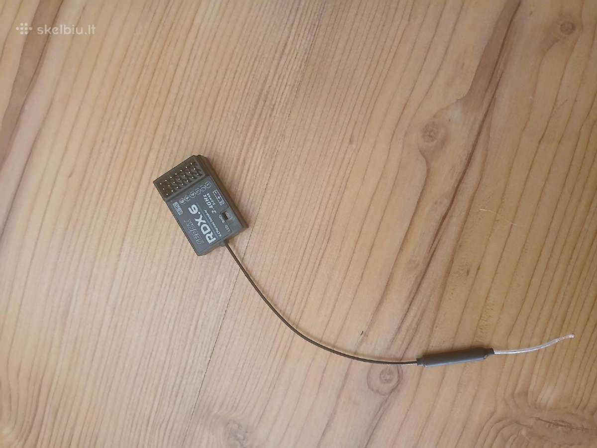 RC lektuvu pultas - nuotraukos Nr. 3