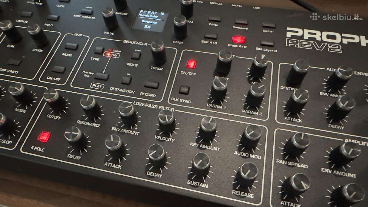 Sequential Prophet Rev2 Desktop – 8 balsų - nuotraukos Nr. 2
