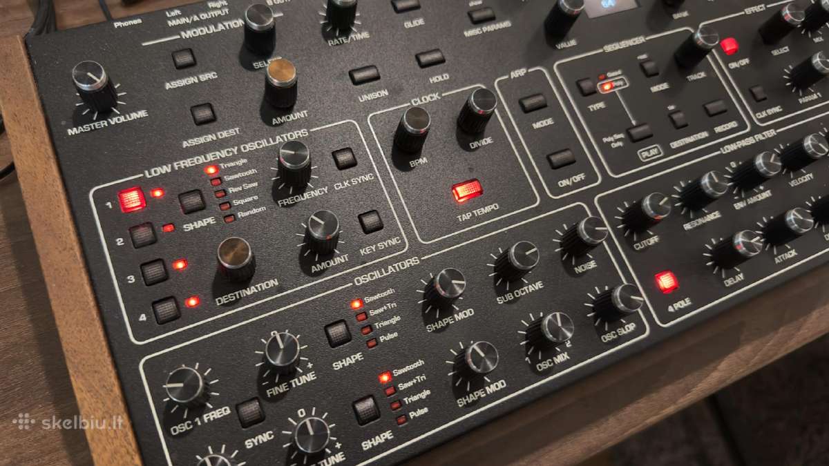Sequential Prophet Rev2 Desktop – 8 balsų - nuotraukos Nr. 3