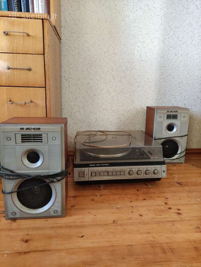 Vinilinės plokštelės ir patefonas - nuotraukos Nr. 2