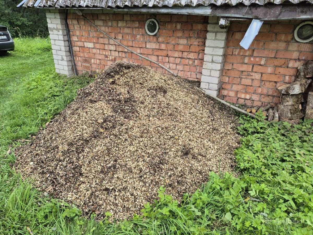 Parduodu graikinio riešutmedžio medžio skiedras - nuotraukos Nr. 2