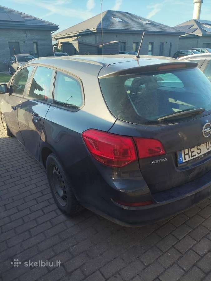 Opel Astra sport tourer 1.7d.2012m. - nuotraukos Nr. 2