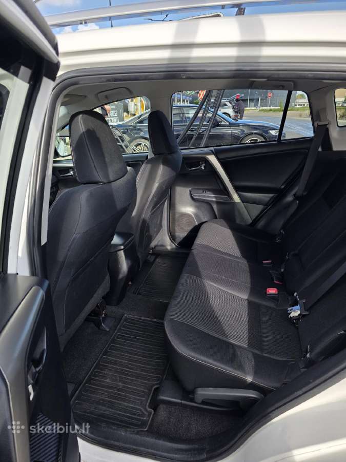 Toyota Rav4 - nuotraukos Nr. 14