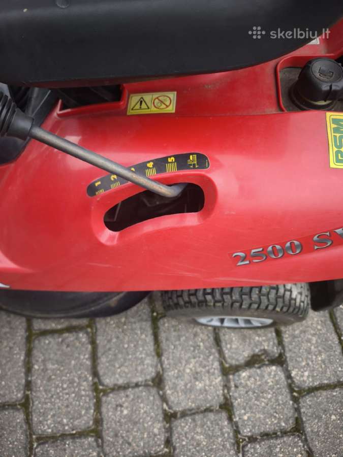 Honda 2500 Sv vejos traktoriukas (2012) - nuotraukos Nr. 9