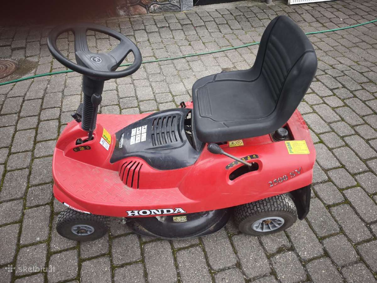Honda 2500 Sv vejos traktoriukas (2012) - nuotraukos Nr. 12
