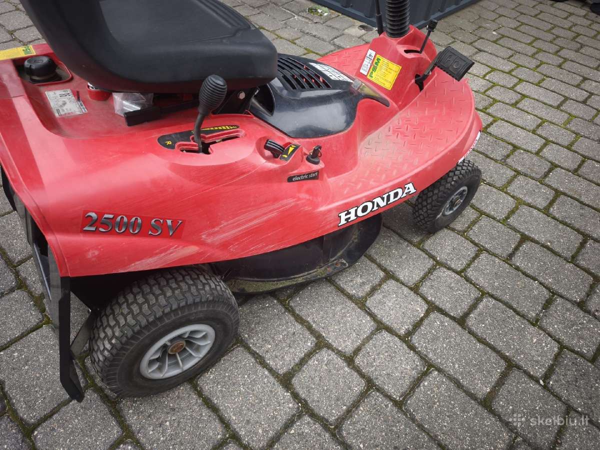 Honda 2500 Sv vejos traktoriukas (2012) - nuotraukos Nr. 15