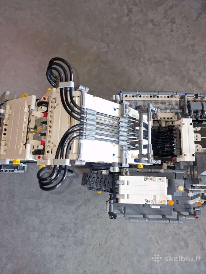 Lego Technic 42100 Liebherr R 9800 ekskavatorius - nuotraukos Nr. 5