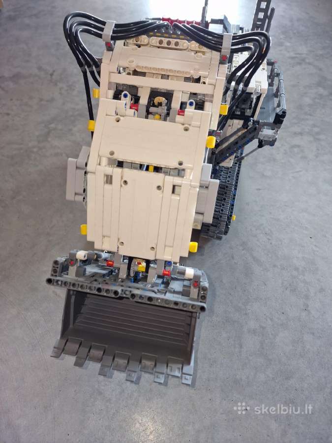 Lego Technic 42100 Liebherr R 9800 ekskavatorius - nuotraukos Nr. 11