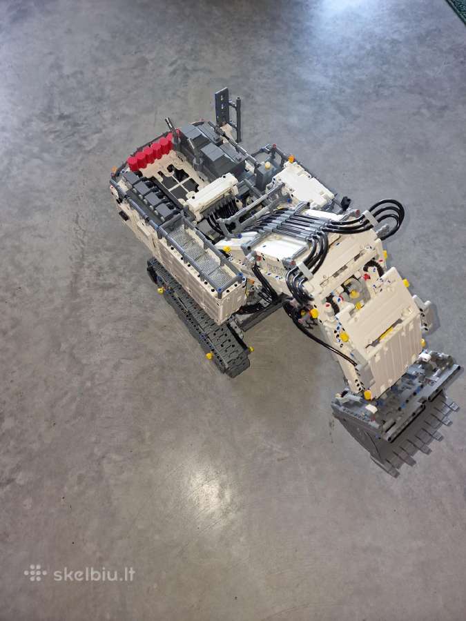 Lego Technic 42100 Liebherr R 9800 ekskavatorius - nuotraukos Nr. 12