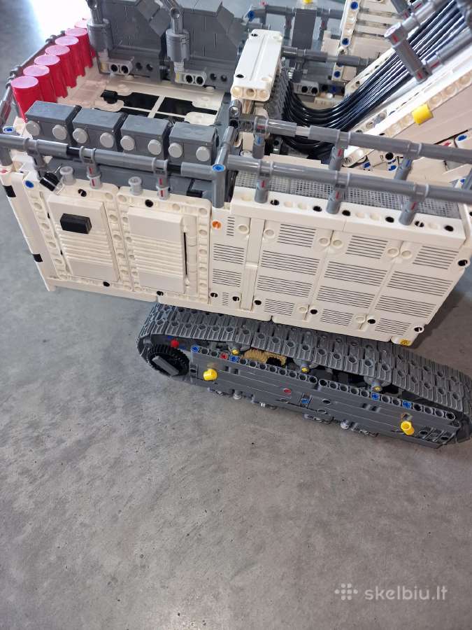 Lego Technic 42100 Liebherr R 9800 ekskavatorius - nuotraukos Nr. 8
