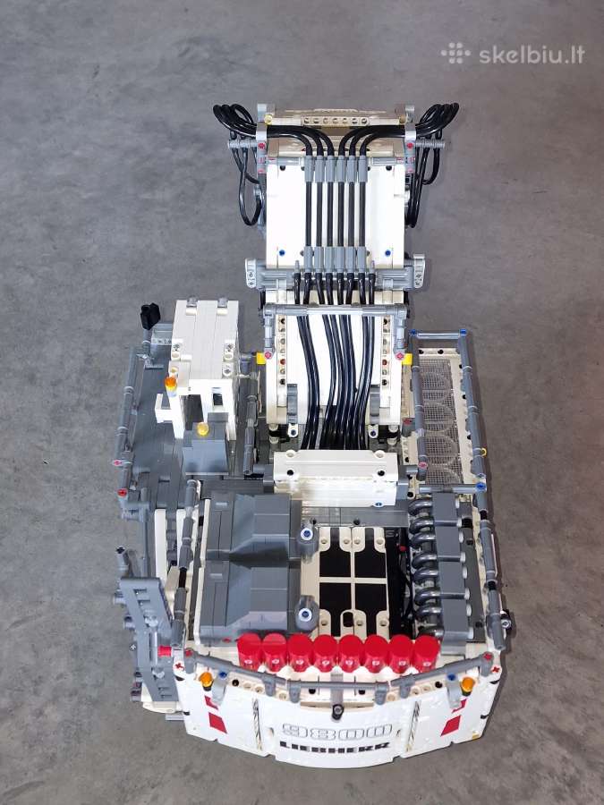 Lego Technic 42100 Liebherr R 9800 ekskavatorius - nuotraukos Nr. 17