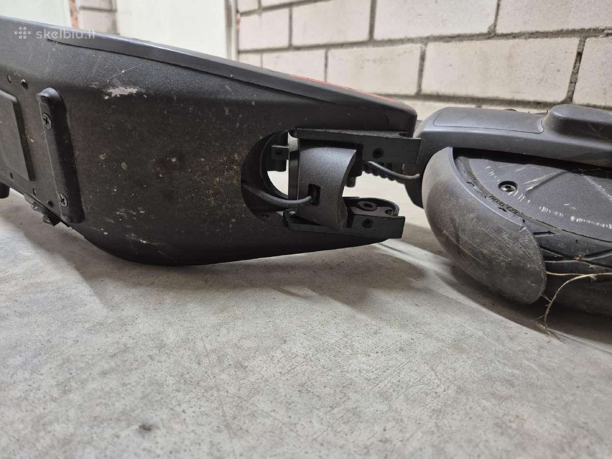 Ninebot Segway Es2 elektrinis paspirtukas - nuotraukos Nr. 11