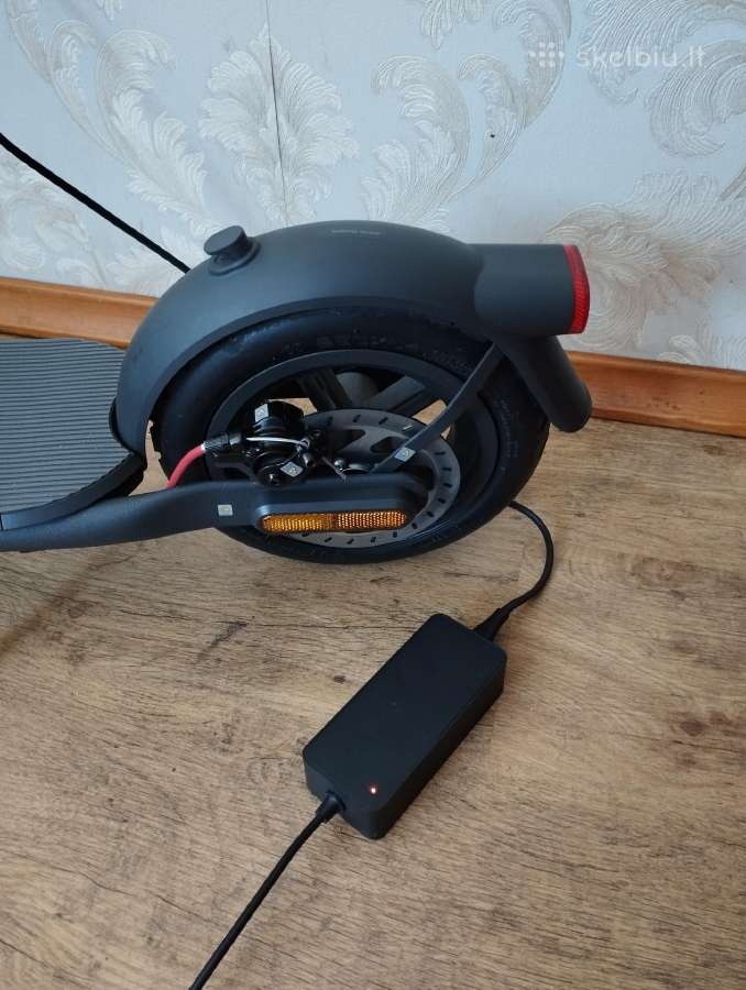 Elektrinis paspirtukas Xiaomi 4 - nuotraukos Nr. 2