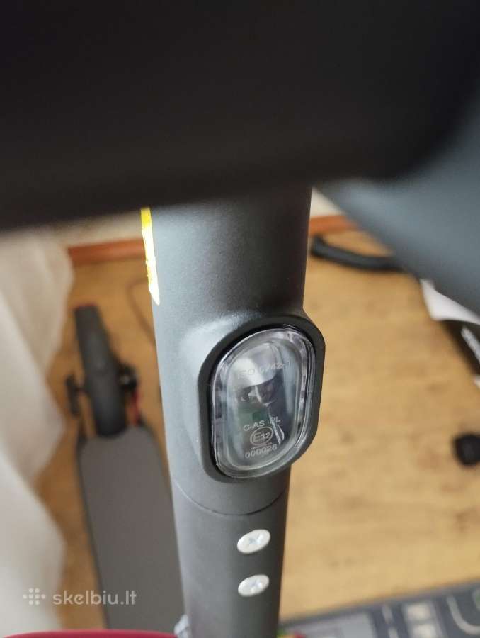 Elektrinis paspirtukas Xiaomi 4 - nuotraukos Nr. 5