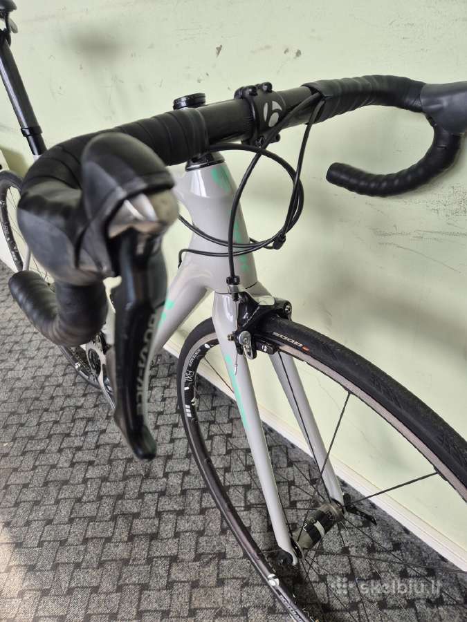 Trek ir Specialized karboniniai plentinukai - nuotraukos Nr. 9