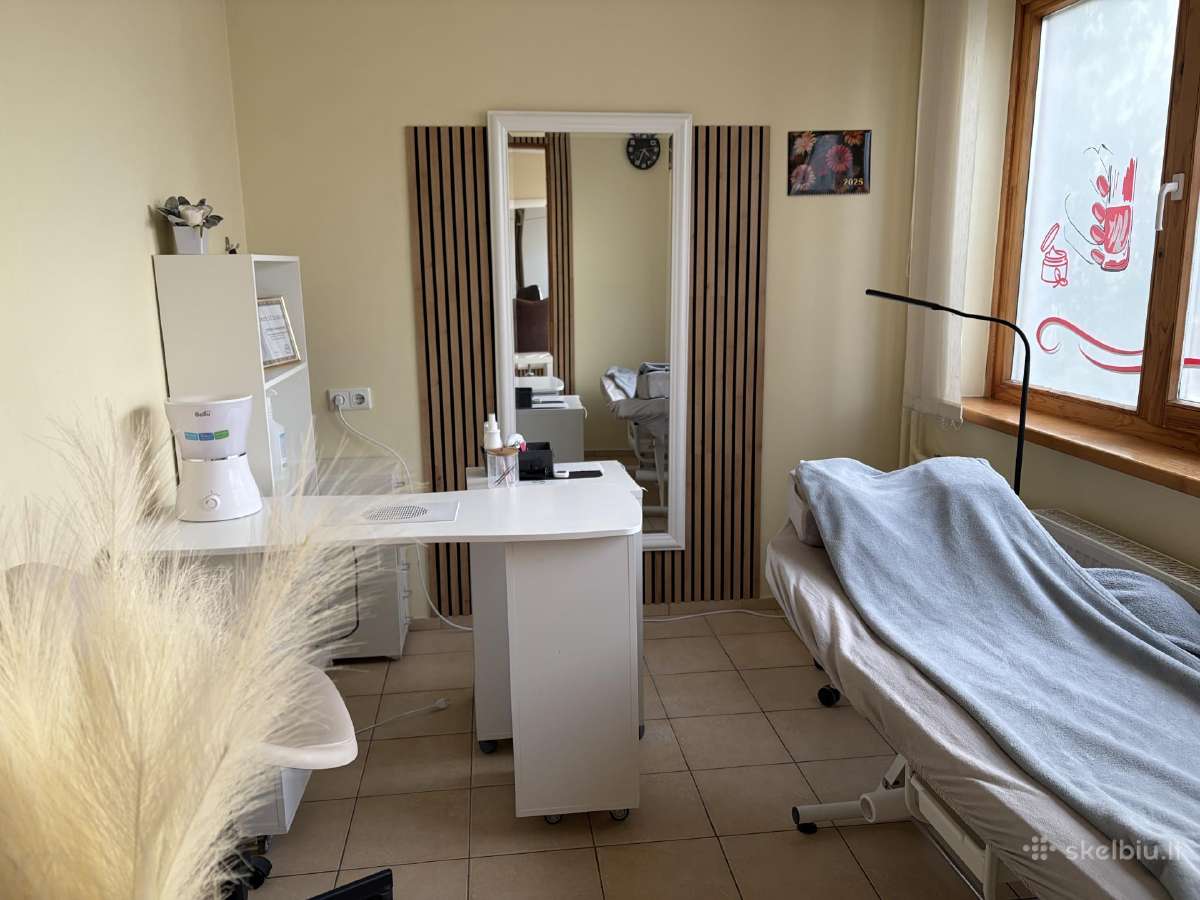 Kirpykla ieško kirpėjos ir manikiūrininkės - nuotraukos Nr. 3