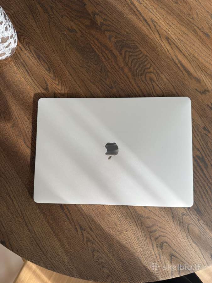 MacBook Pro 15 2018 Intel Core i7 16 GB RAM - nuotraukos Nr. 2