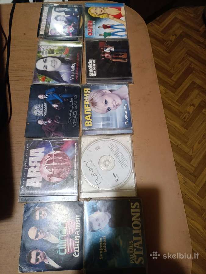 Parduodamas magnetola su radiją ir CD kompotais - nuotraukos Nr. 4