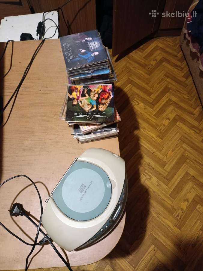 Parduodamas magnetola su radiją ir CD kompotais - nuotraukos Nr. 8