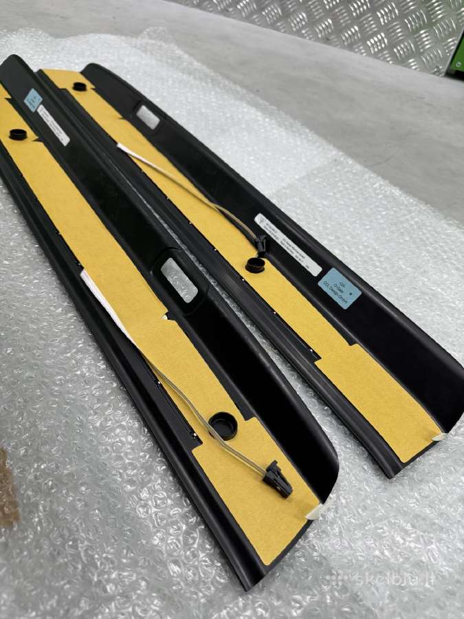 Porsche dūrų slenkstukai šviečiantys 99104480037 - nuotraukos Nr. 15