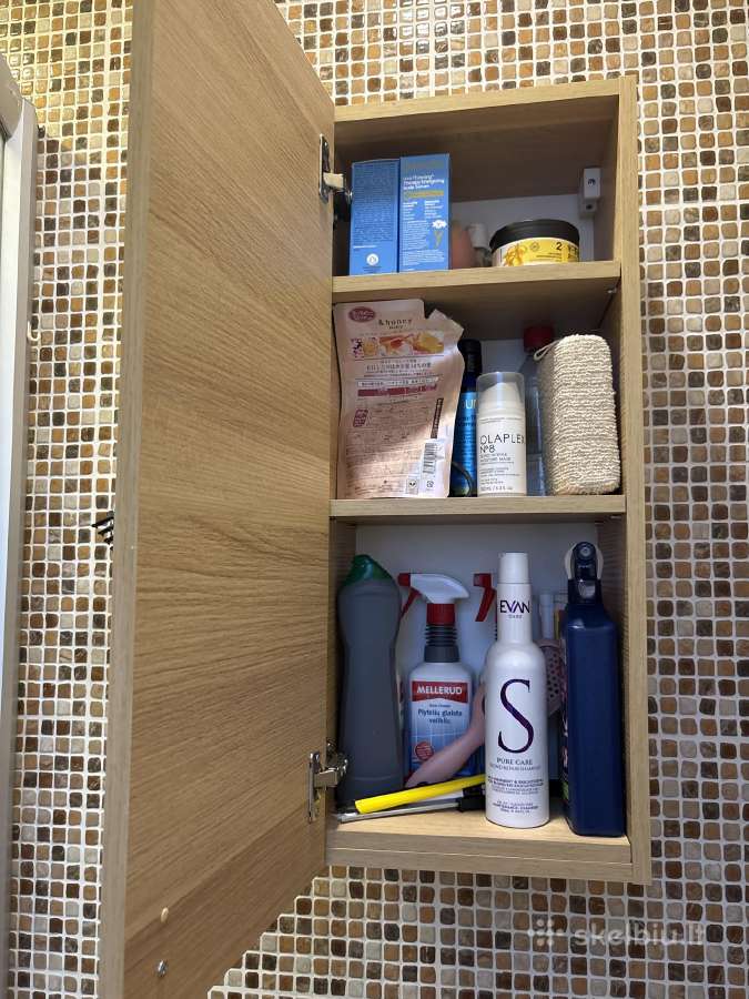 Parduodama lb geros bukles vonios spintele - nuotraukos Nr. 2