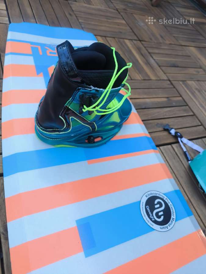 Wake lenta vandenlente Ctrl 132 Cm batai Ronix - nuotraukos Nr. 9