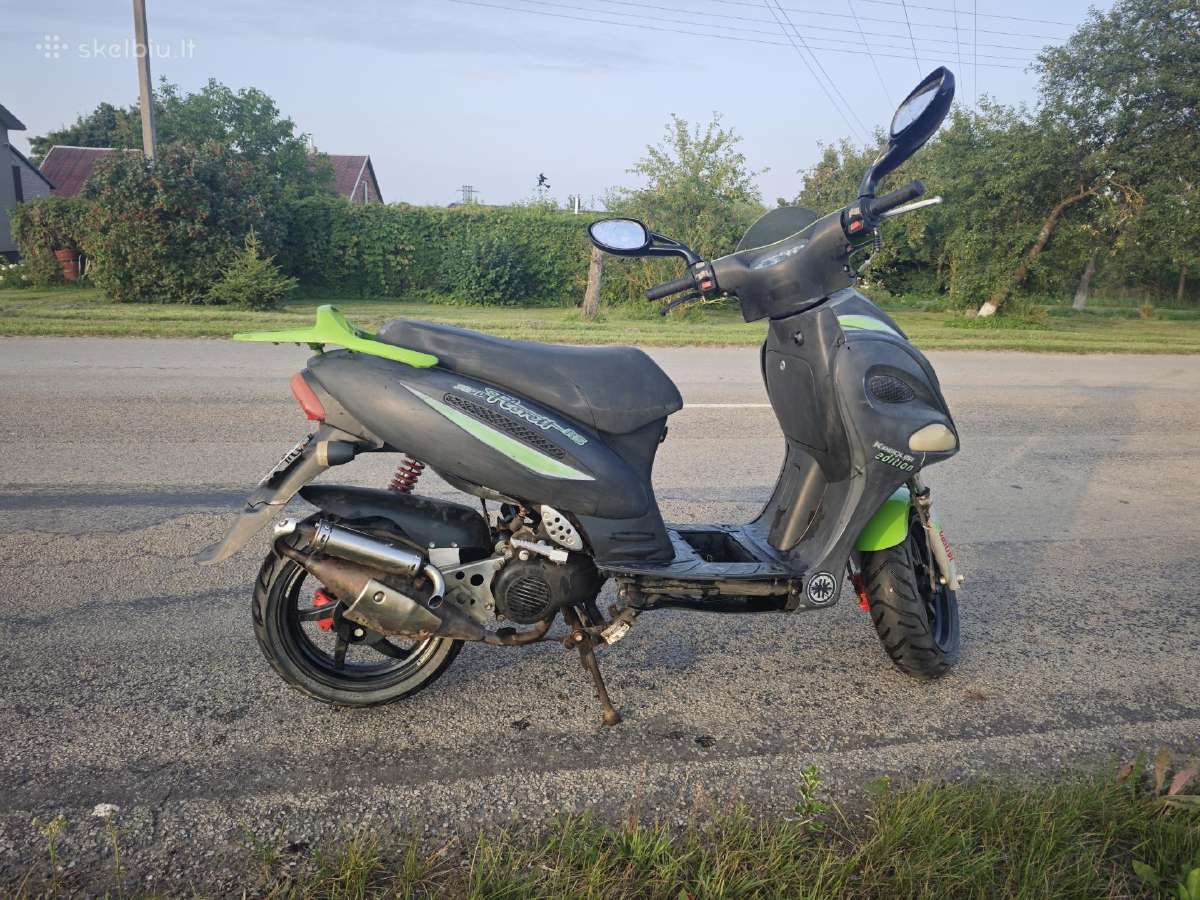 Įvairūs motoroleriai - nuotraukos Nr. 3