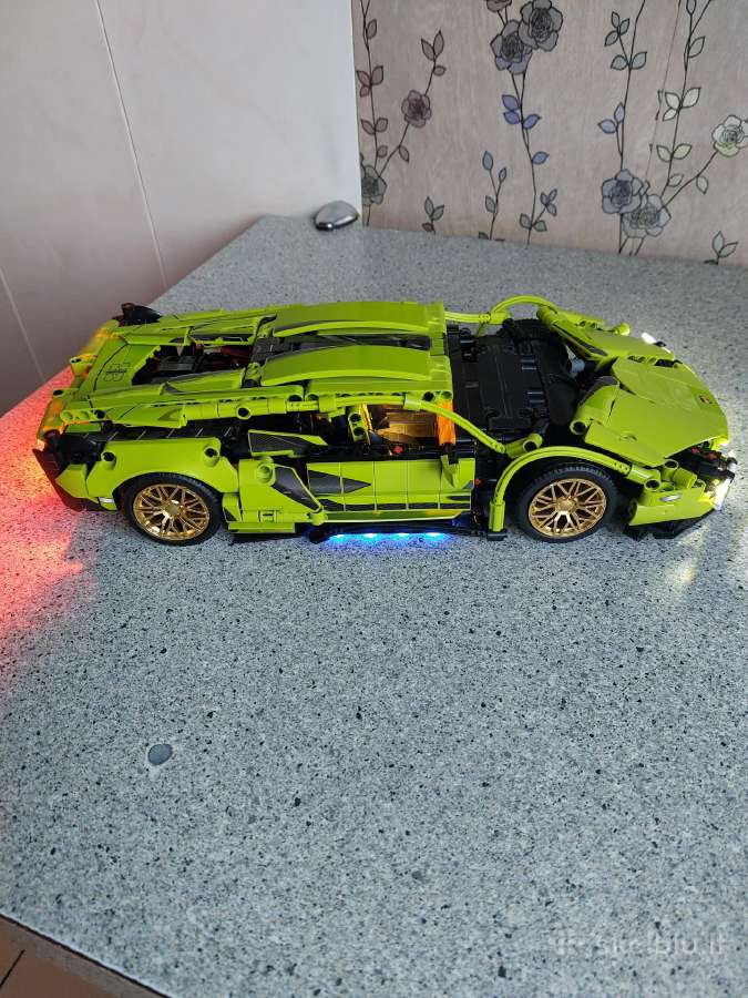 Konstruktorius Lamborghini Sian Fkp 37 - nuotraukos Nr. 5