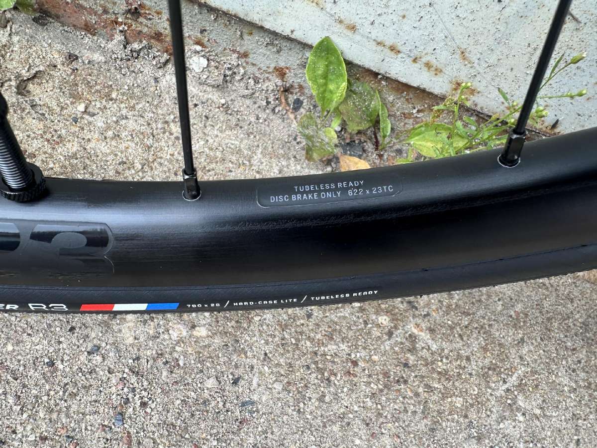 Bontrager Paradigm 23 tlr plento ratai - nuotraukos Nr. 3
