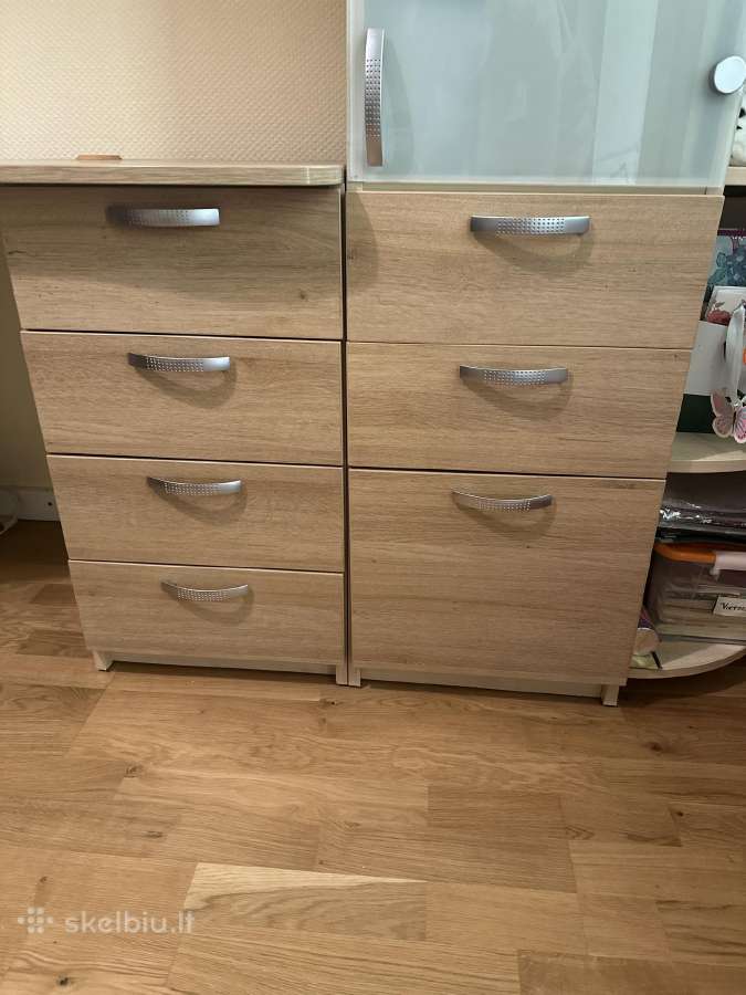 Spinta ir sekcija su rašomuoju stalu - nuotraukos Nr. 5