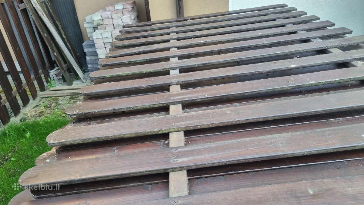 Medinės tvoros segmentai su metaliniais skers. - nuotraukos Nr. 4